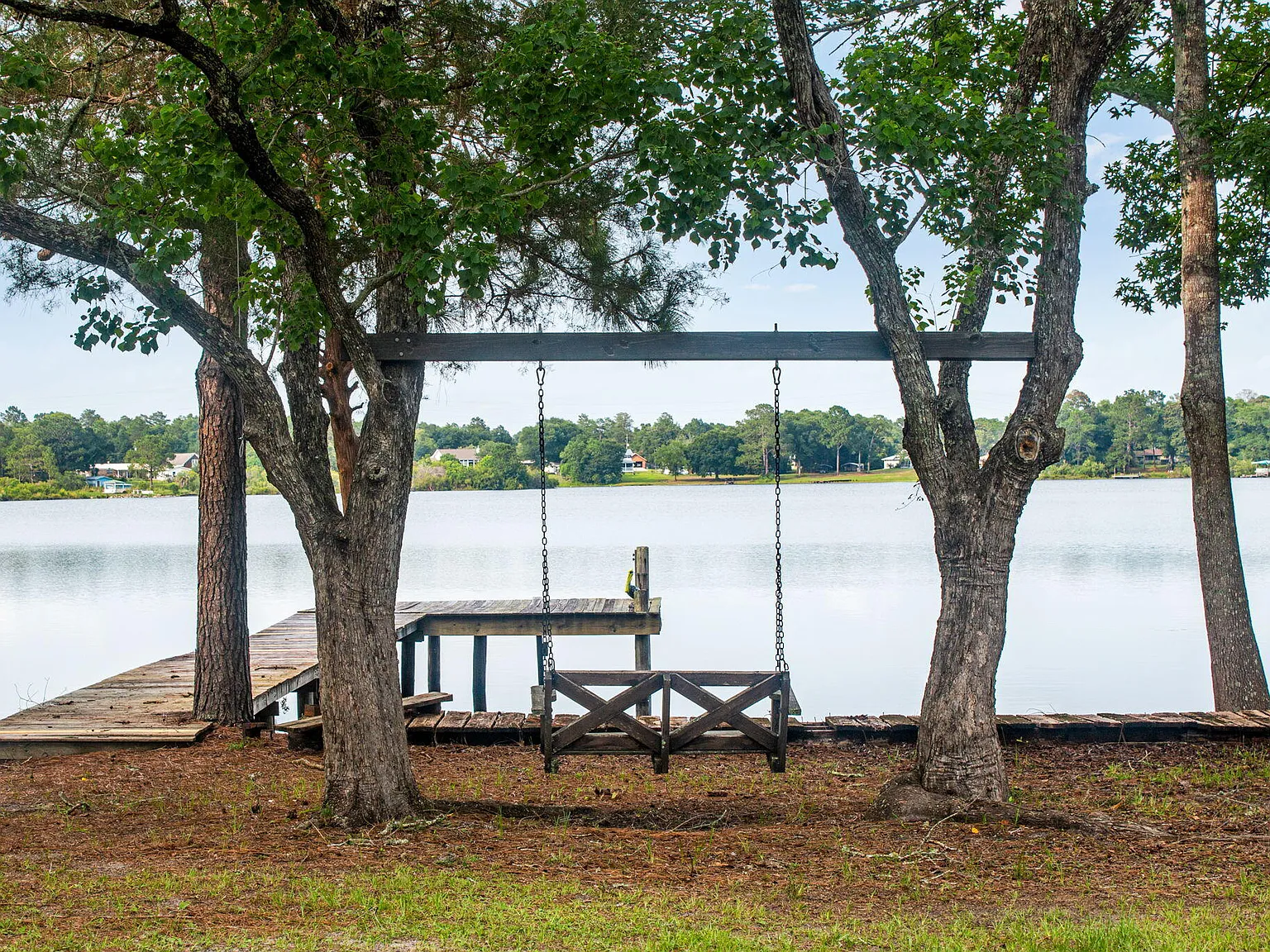 Updated 1918 Cottage on Lake Stanley in DeFuniak Springs