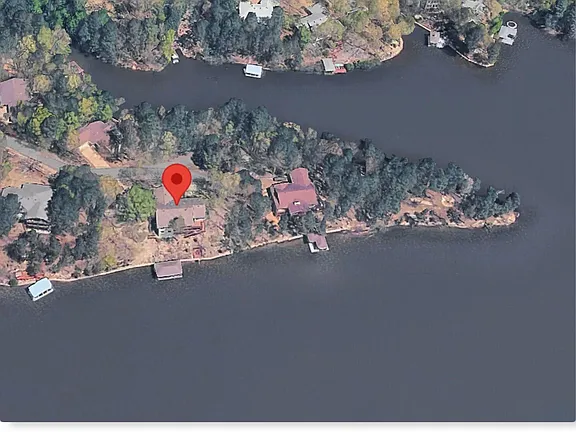 A Point Lot on Lake Coronado, With a Trex Dock and Boat Lift