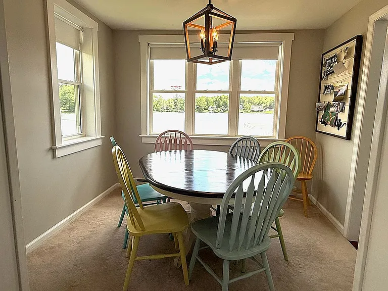 A Four-Season Cottage on Fiddle Lake, Minutes From Elk Mountain