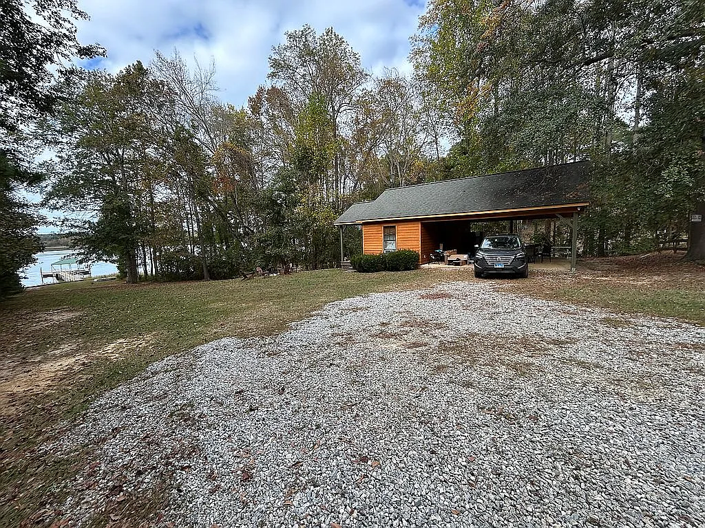 A Covered Dock, a Furnished Cabin, and Room to Build on Lake Eufaula