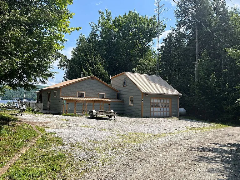A Winterized Cottage on Lake Willoughby, Boat and Dock Included