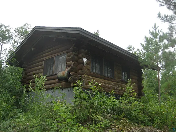 A Log Cabin on Garden Lake, With the Boundary Waters Next Door