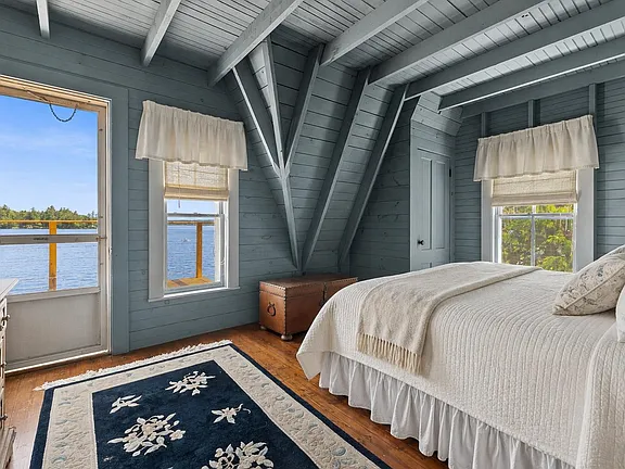 A Deep-Water Boathouse With Its Own Guest Suite on Lake Sunapee