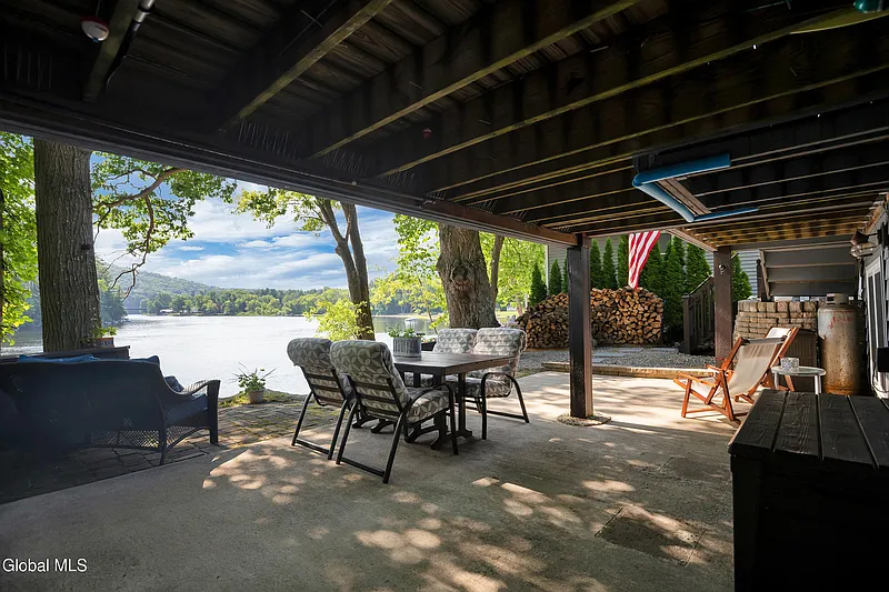 A Cottage at the Confluence of the Sacandaga and Hudson Rivers