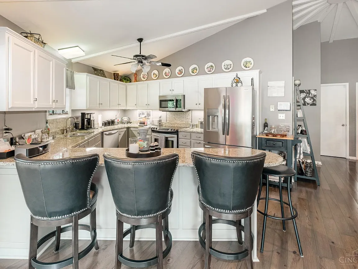 Walls of Windows on the Ohio River — Plus 4.59 Acres Across the Street