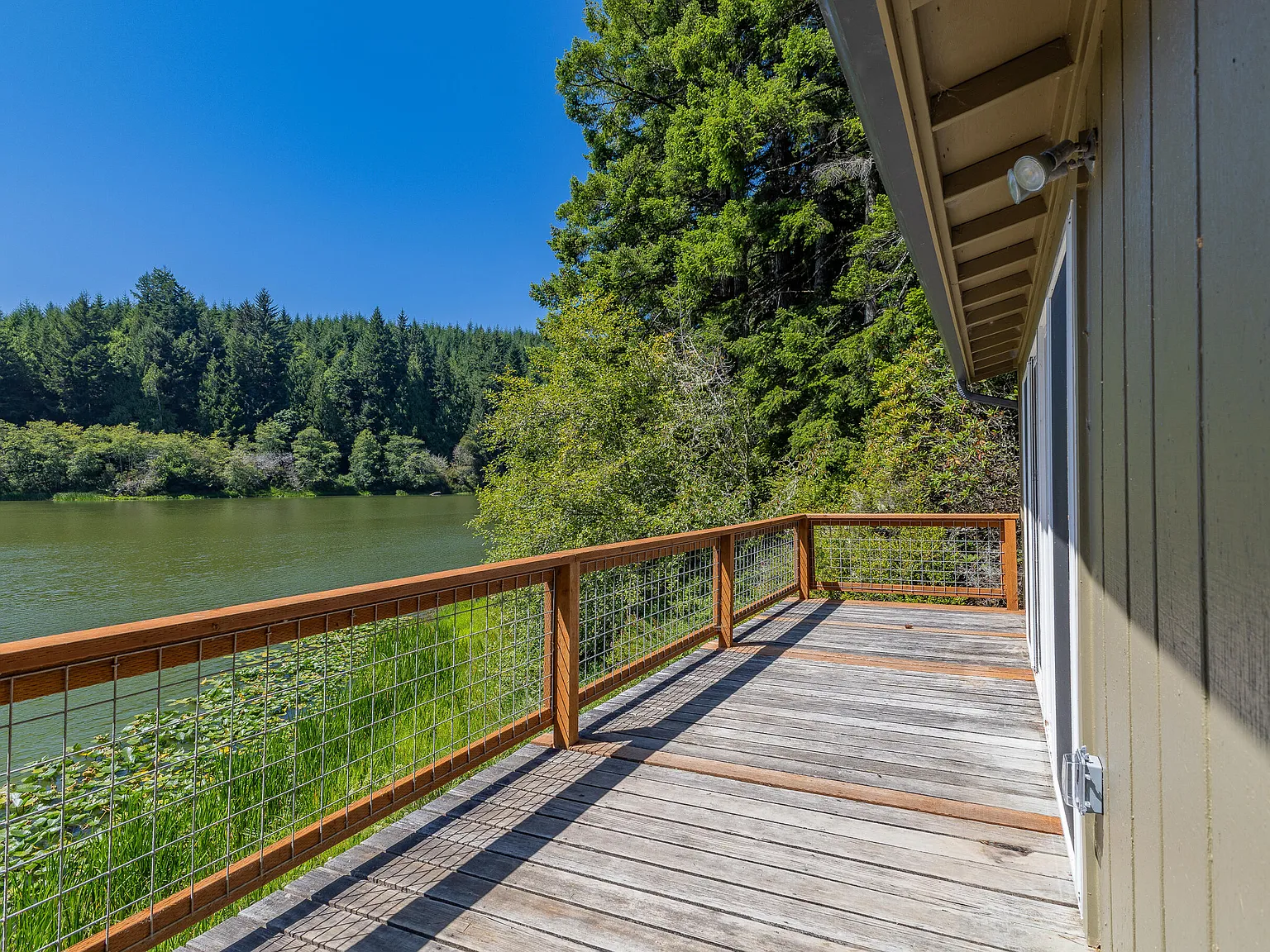 Boat-Access Cabin on a Private Cove of Tenmile Lake