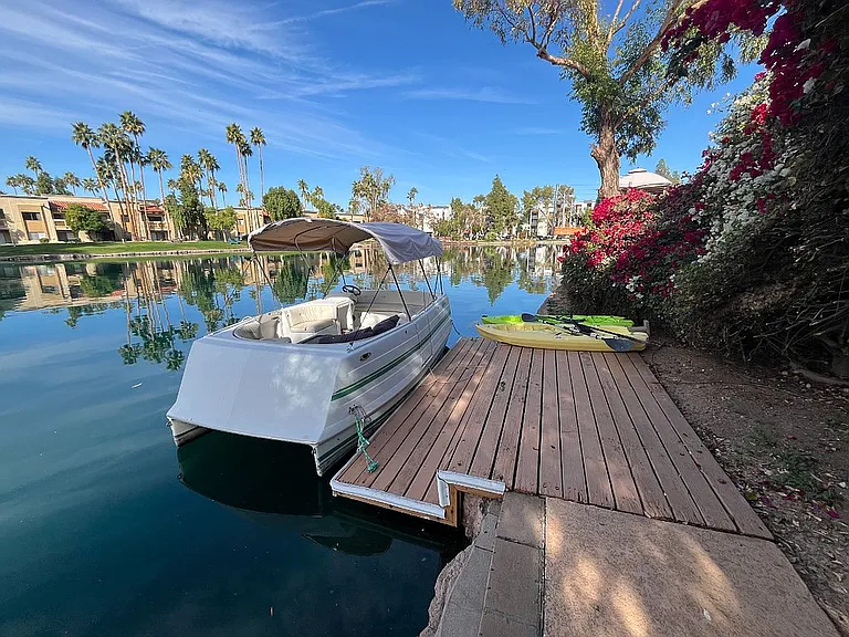 A Resort-Style Home on Tempe's Private Lakes, Kayaks and Boat Included