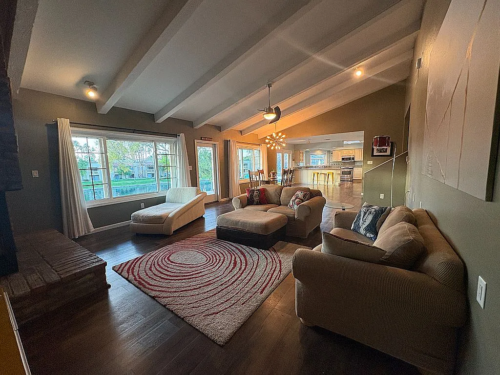 A Resort-Style Home on Tempe's Private Lakes, Kayaks and Boat Included
