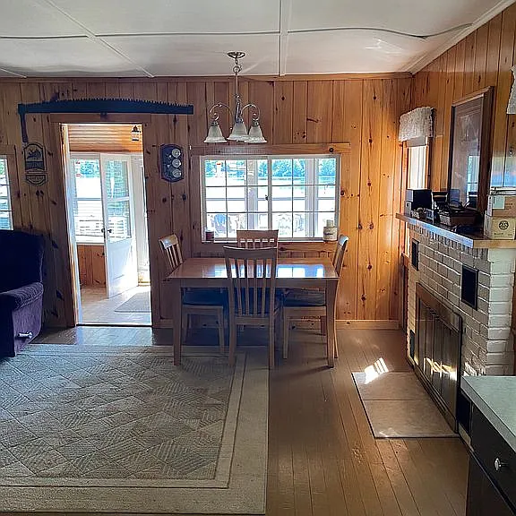 A Lakeside Cottage on Farmer Lake, With Its Own Sauna Building
