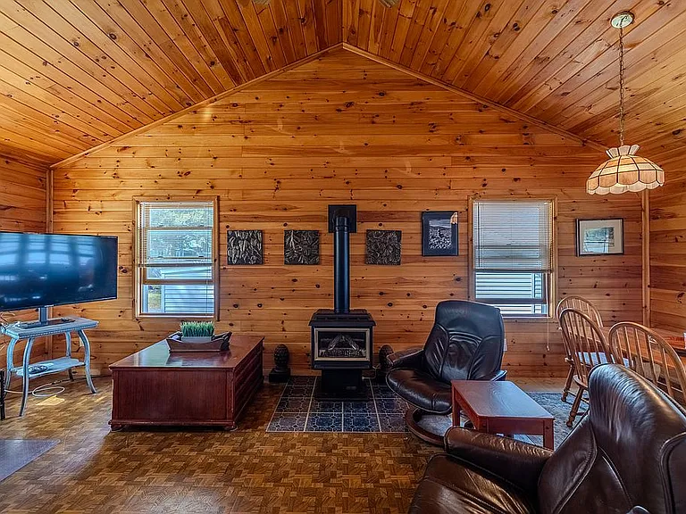 A Double-Lot Cottage Between South Sandy Pond and Lake Ontario
