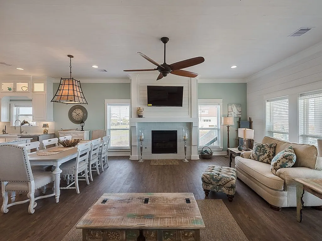 A Front-Row Beach House on the Gulf, Fully Furnished, for $1,349,000