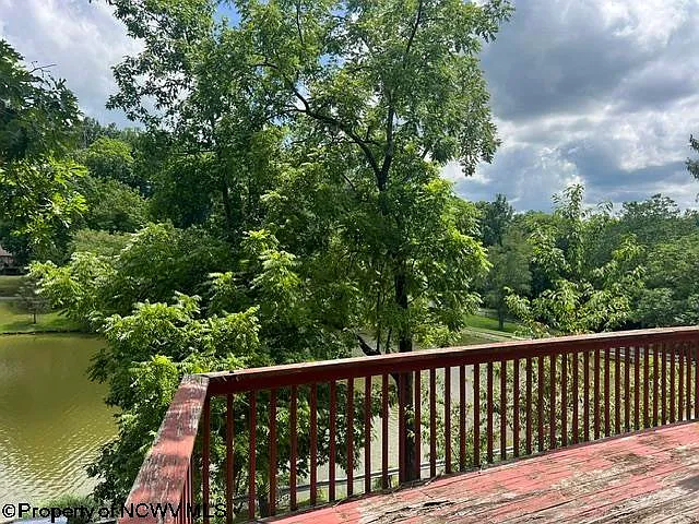 A Cabin on Maple Lake at $115,000 — Bring Your Vision