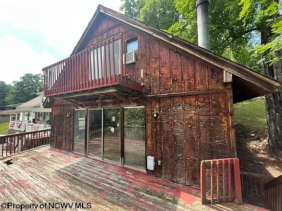 A Cabin on Maple Lake at $115,000 — Bring Your Vision