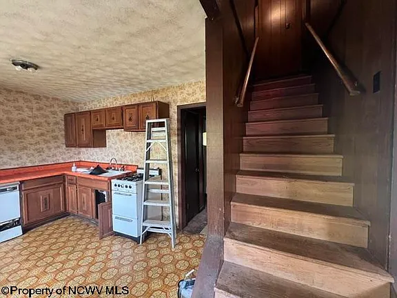 A Cabin on Maple Lake at $115,000 — Bring Your Vision