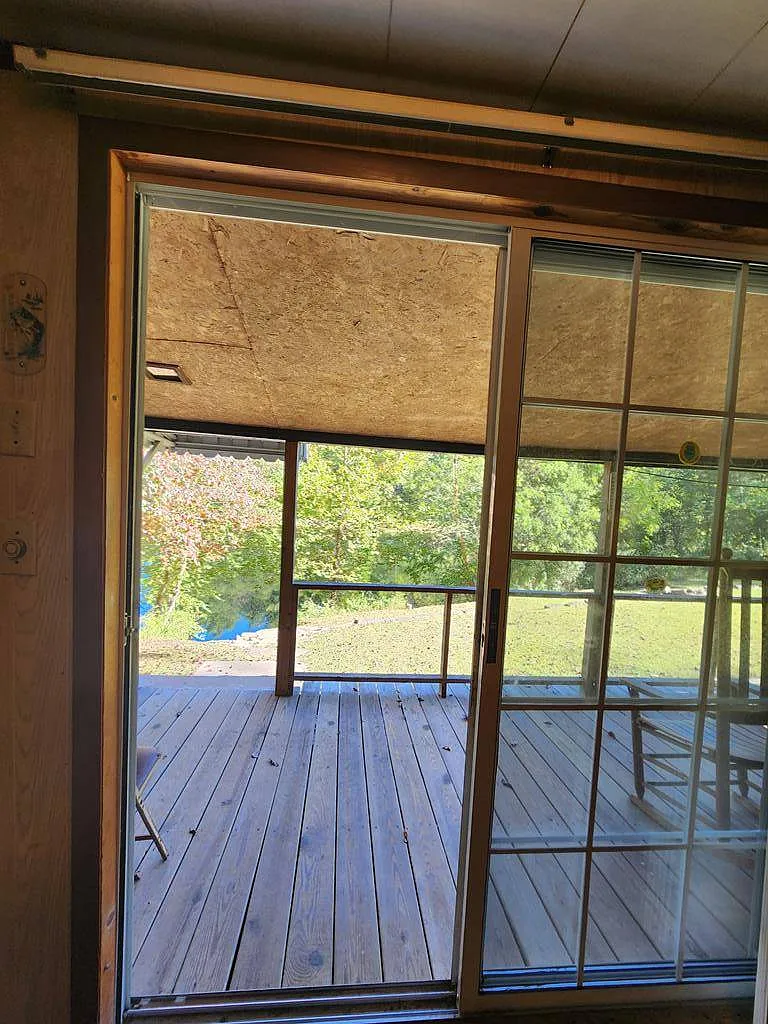 A Bungalow on 3,000 Feet of the Greenbrier River