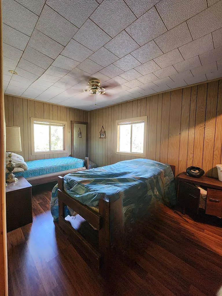 A Bungalow on 3,000 Feet of the Greenbrier River