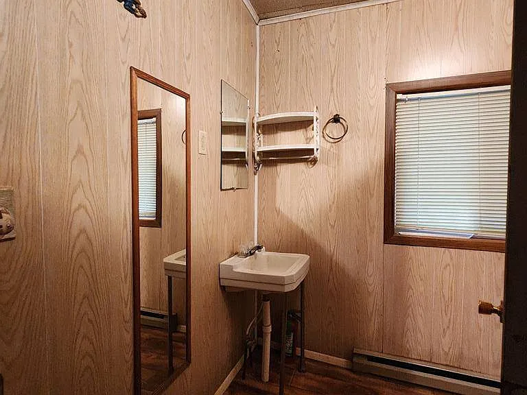 A Bungalow on 3,000 Feet of the Greenbrier River