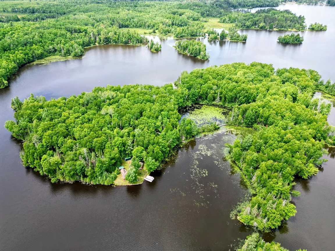 Fifteen Acres of Private Islands on Musser Lake — Boat Access Only
