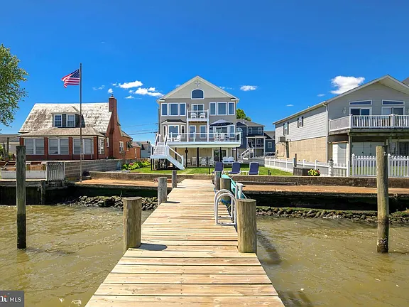 An 80-Foot T-Pier and Two Boat Lifts on the Back River Near Baltimore